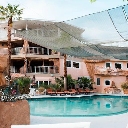 Hyundae Resort And Spa ديزيرت هوت سبرينغز المظهر الخارجي الصورة