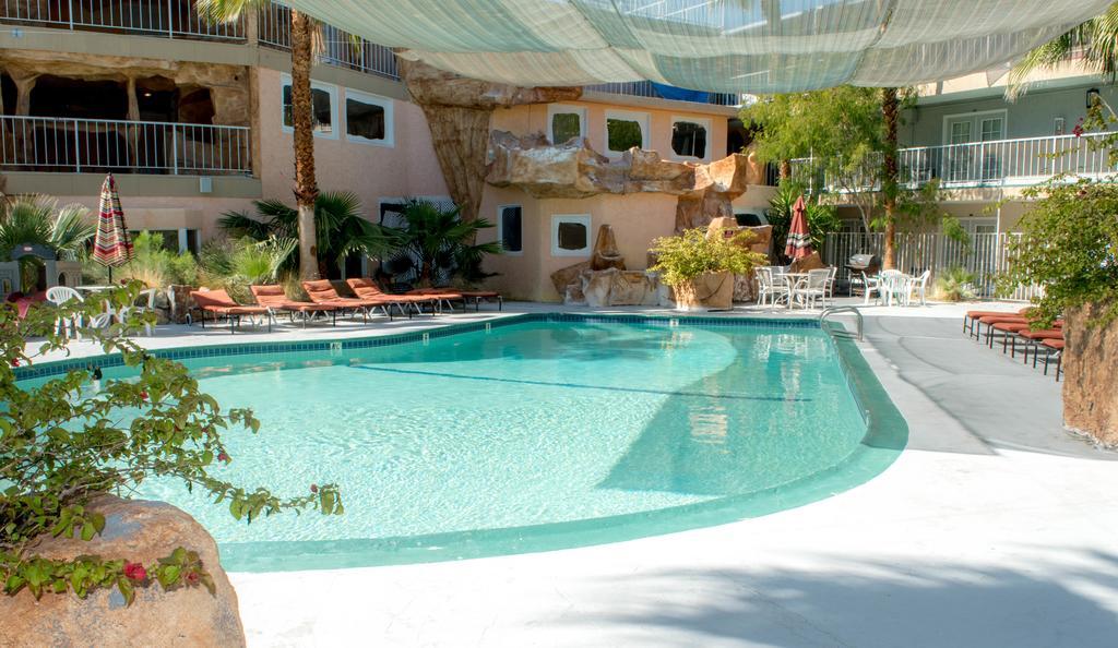 Hyundae Resort And Spa ديزيرت هوت سبرينغز المظهر الخارجي الصورة