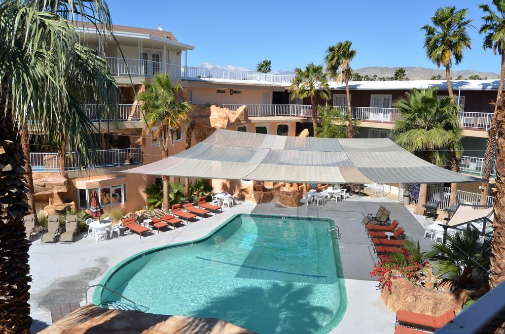 Hyundae Resort And Spa ديزيرت هوت سبرينغز المظهر الخارجي الصورة