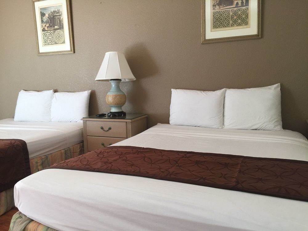 Hyundae Resort And Spa ديزيرت هوت سبرينغز المظهر الخارجي الصورة